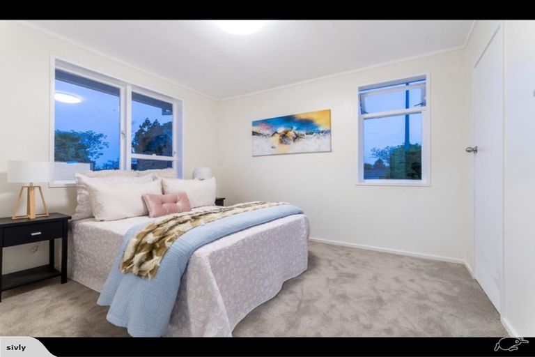 Photo of property in 100 Universal Drive, Henderson, Auckland, 0610