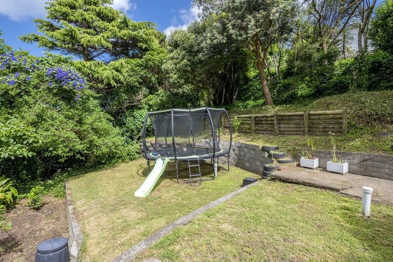 Photo of property in 57 Tilley Road, Paekakariki, 5034