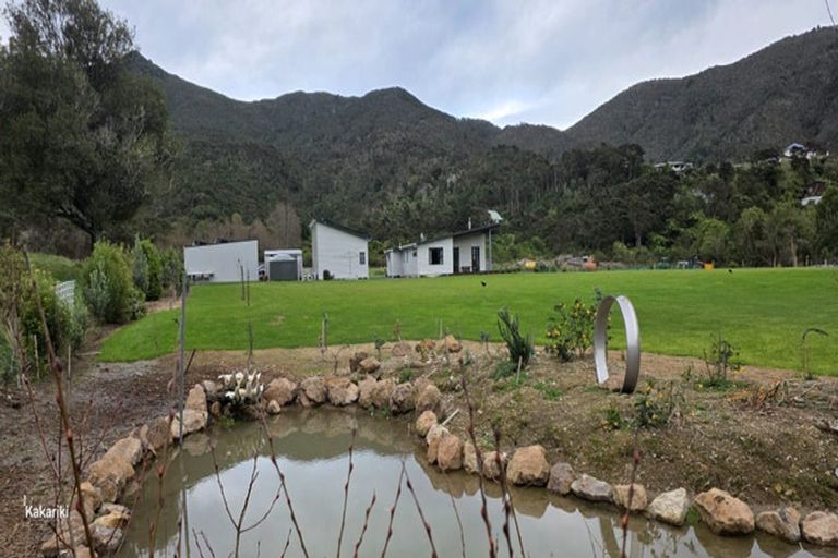 Photo of property in 118 Renata Road, Okiwi Bay, 7193