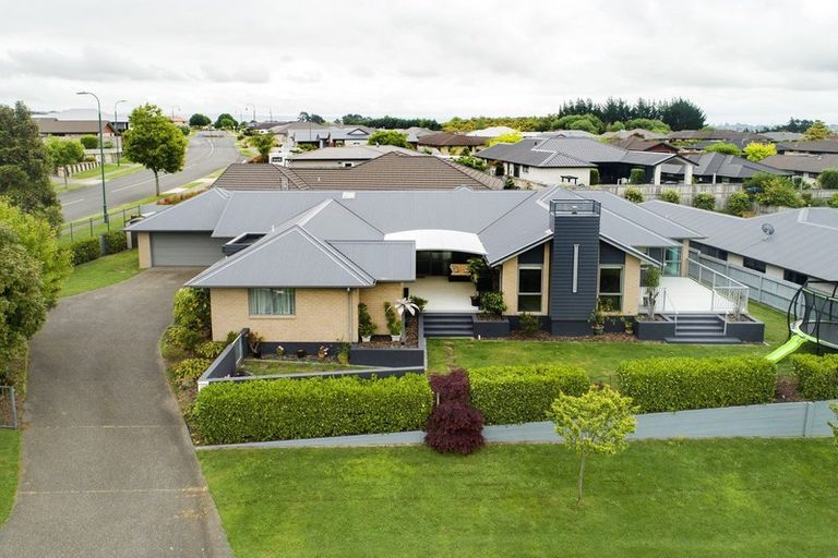 Photo of property in 1 Laura Avenue, Ohauiti, Tauranga, 3112