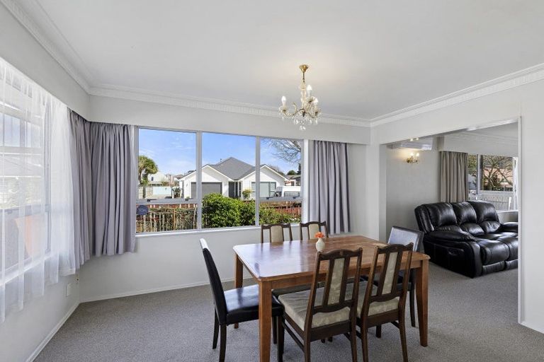 Photo of property in 27 Saint Columbans Grove, Boulcott, Lower Hutt, 5010