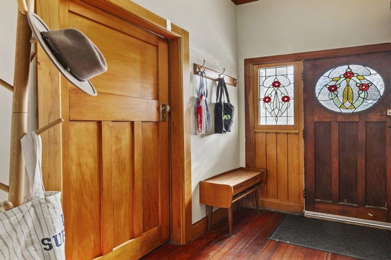 Photo of property in 39 Dee Street, Island Bay, Wellington, 6023