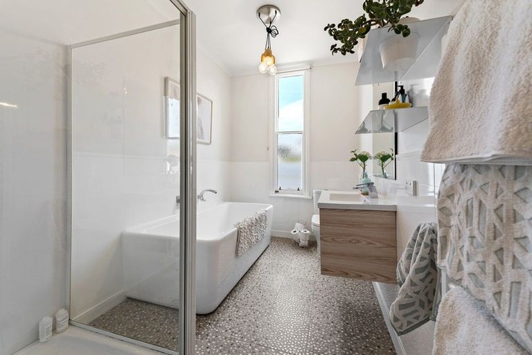 Photo of property in 16 Devon Street, Gore, 9710