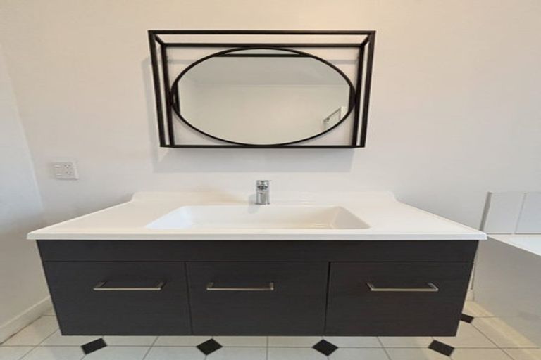 Photo of property in 158 Naenae Road, Naenae, Lower Hutt, 5011