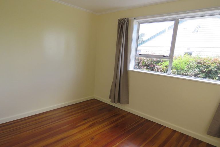 Photo of property in 393 West Coast Road, Glen Eden, Auckland, 0602