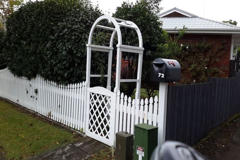 Photo of property in 1/70 Carnoustie Drive, Wattle Downs, Auckland, 2103