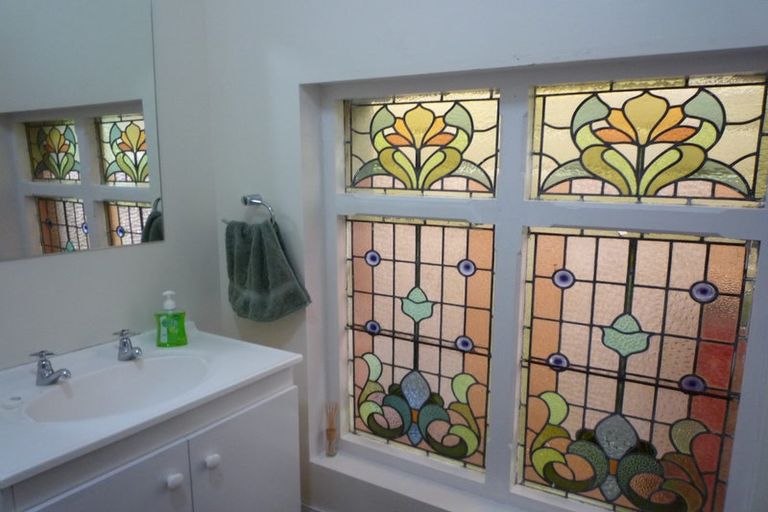 Photo of property in 19 Royal Street, Berhampore, Wellington, 6023