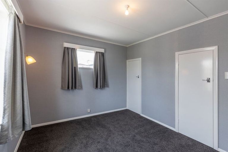 Photo of property in 8 Kingston Street, Awapuni, Palmerston North, 4412