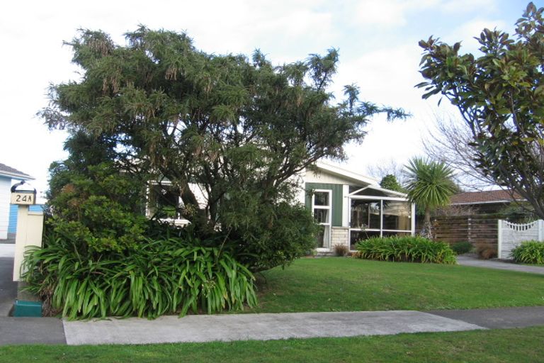 Photo of property in 22 Paradise Place, Milson, Palmerston North, 4414