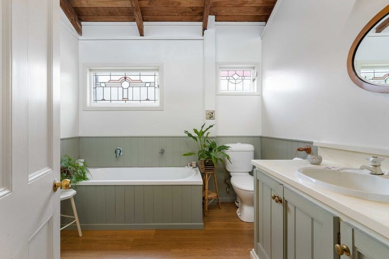 Photo of property in 42 Parakiwai Quarry Road, Whangamata, 3691