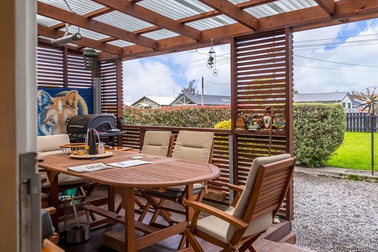 Photo of property in 18 Esther Street, Martinborough, 5711