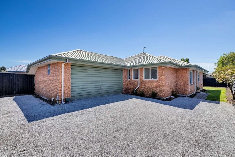 Photo of property in 53 Brynley Street, Hornby, Christchurch, 8042