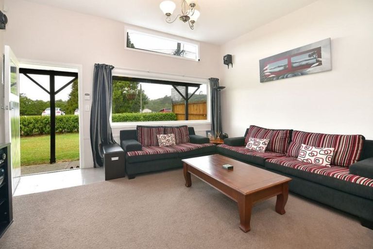 Photo of property in 1097 Kahikatea Flat Road, Waitoki, Kaukapakapa, 0871