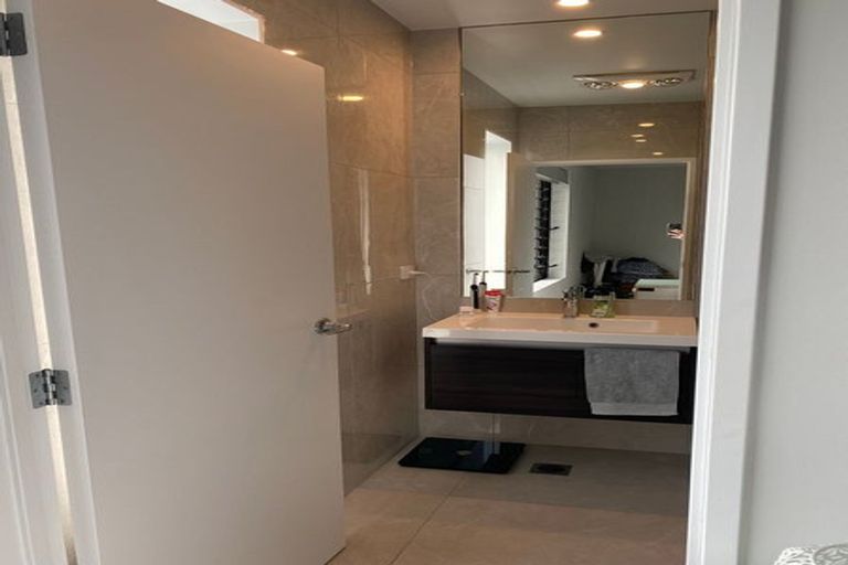 Photo of property in 4/21 Boyes Avenue, Whenuapai, Auckland, 0618