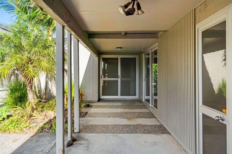 Photo of property in 5 Fairway Drive, Te Kamo, Whangarei, 0112