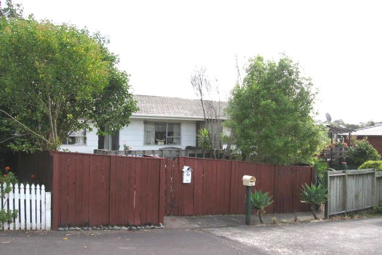 Photo of property in 1/36a Sunnynook Road, Sunnynook, Auckland, 0620