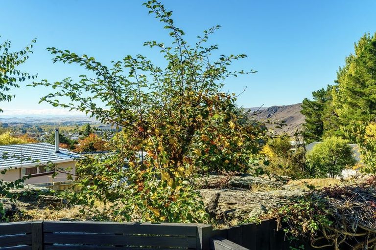 Photo of property in 64 Aronui Road, Bridge Hill, Alexandra, 9320