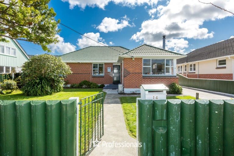 Photo of property in 14 Courtenay Road, Heretaunga, Upper Hutt, 5018