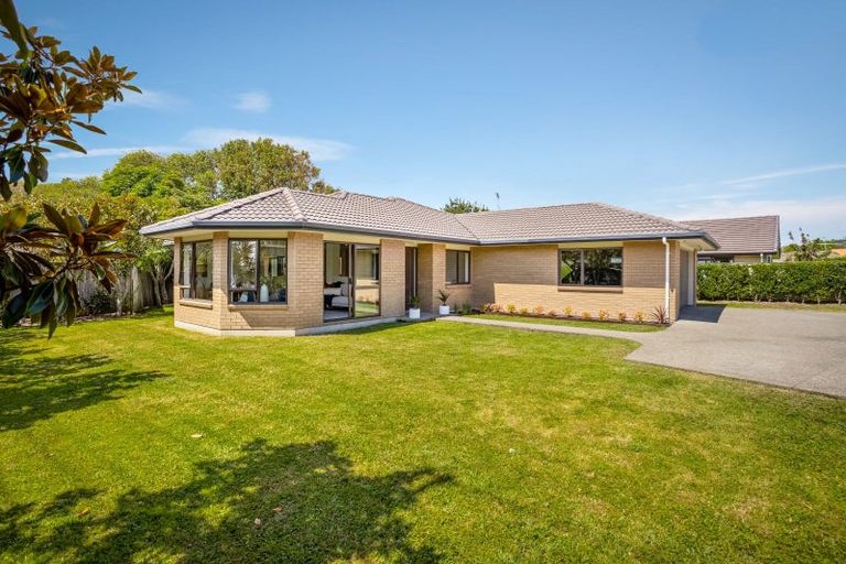 Photo of property in 3 Solan Drive, Waimauku, 0812