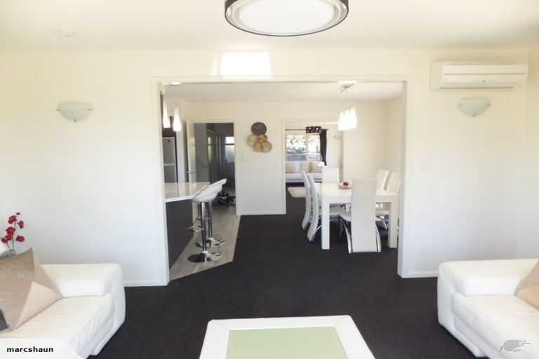 Photo of property in 6 Titirangi Crescent, Parklands, Christchurch, 8083