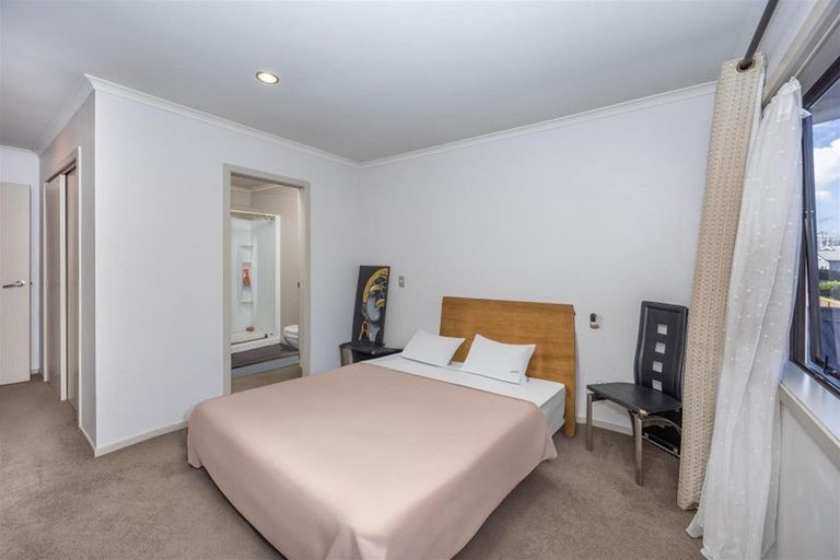 Photo of property in 13d Dyer Street, Whitiora, Hamilton, 3200