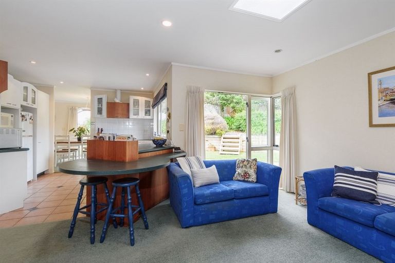 Photo of property in 338 East Coast Road, Sunnynook, Auckland, 0632