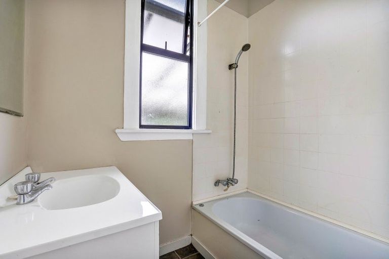 Photo of property in 49 High Street, Eltham, 4322