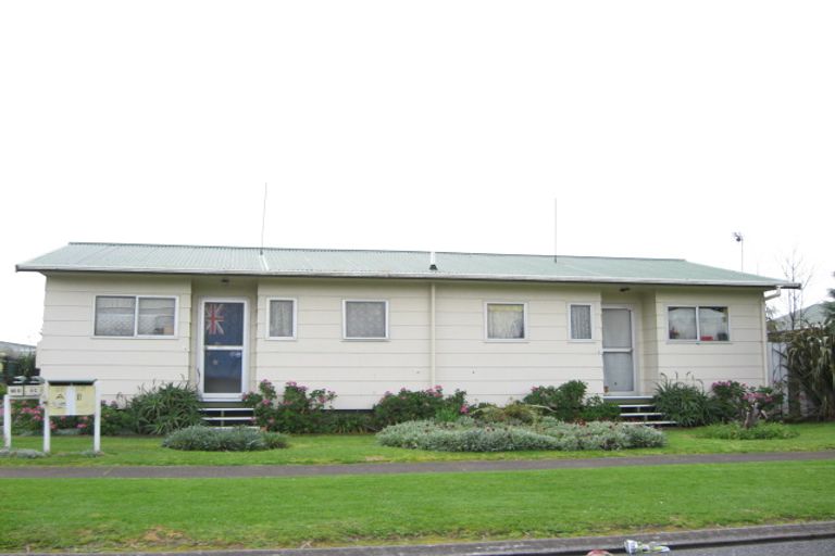Photo of property in 60 Hume Street, Waitara, 4320
