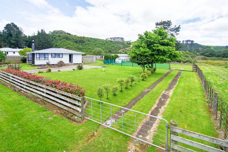 Photo of property in 30 Bridge Street, Eketahuna, 4900