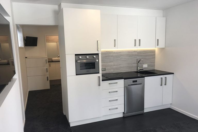 Photo of property in 16 Langana Avenue, Browns Bay, Auckland, 0630