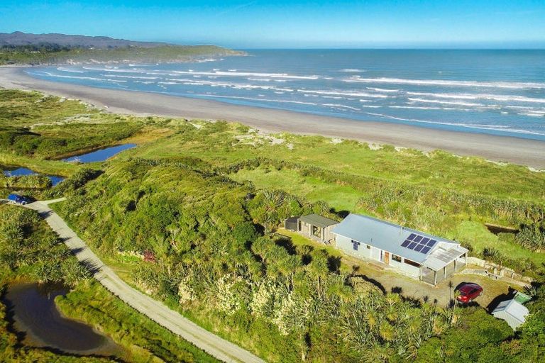 Photo of property in 303b Beach Road, Charleston, Cape Foulwind, 7892