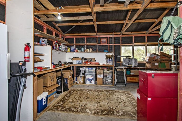 Photo of property in 37 Pahi Road, Paparoa, 0571