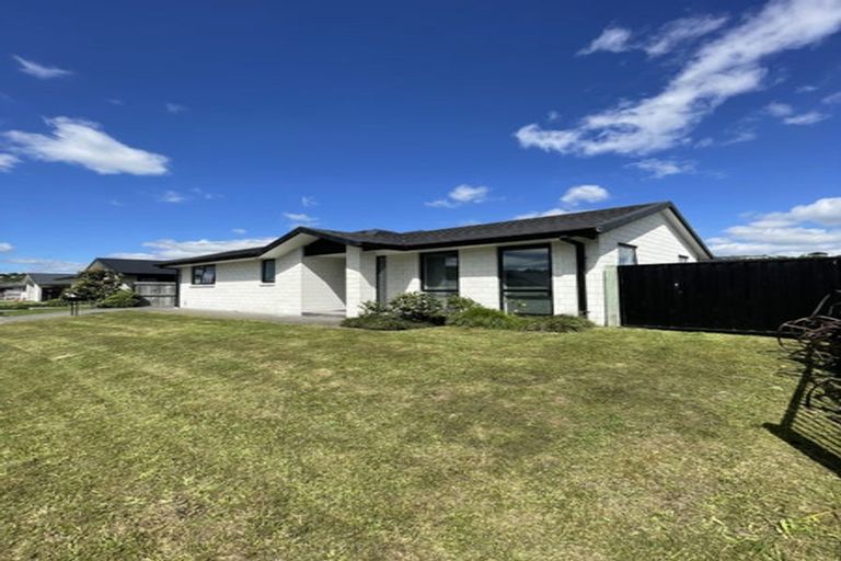 Photo of property in 60 Pakanga Grove, Pyes Pa, Tauranga, 3112
