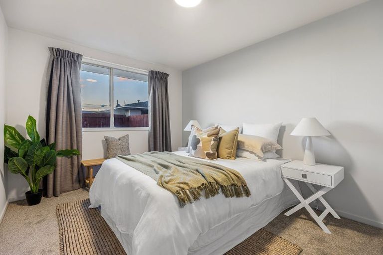 Photo of property in 2/20 Oakhampton Street, Hornby, Christchurch, 8042