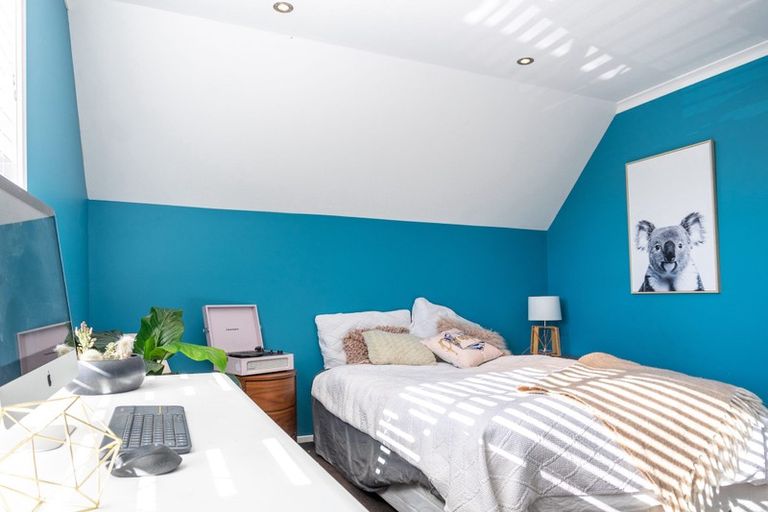 Photo of property in 20 Frye Crescent, Albert Town, Wanaka, 9305