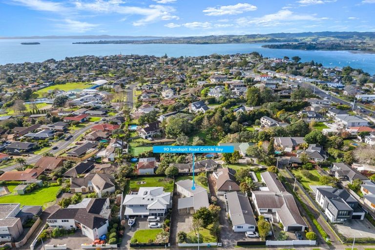 Photo of property in 90 Sandspit Road, Shelly Park, Auckland, 2014