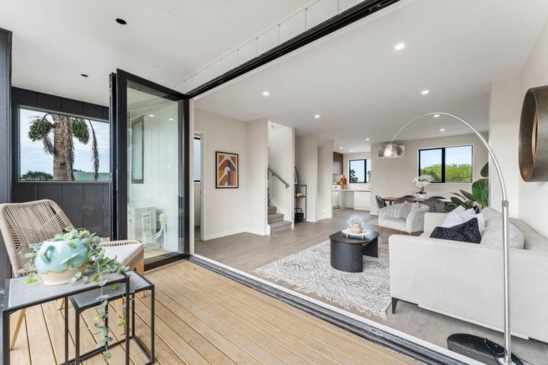 Photo of property in 18b Kings Road, Panmure, Auckland, 1072