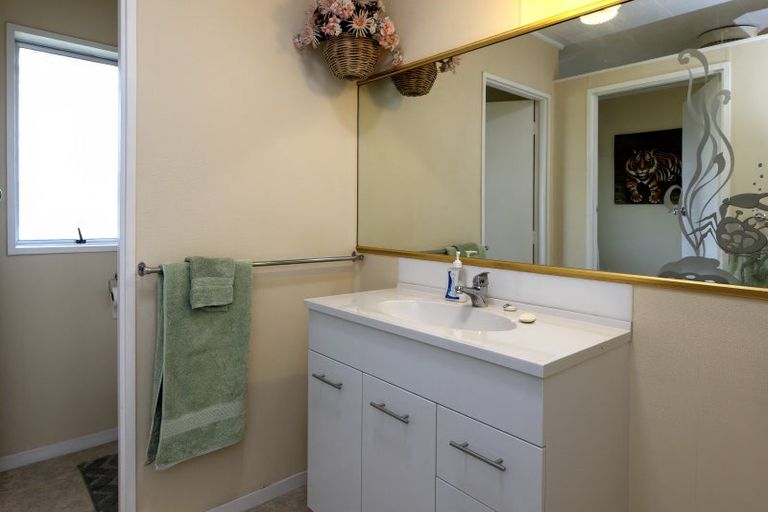 Photo of property in 29 Lancaster Street, Levin, 5510