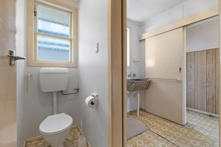 Photo of property in 30 Ngatuku Place, Tokoroa, 3420