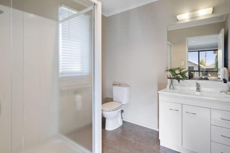 Photo of property in 18 Great West Road, Matipo Heights, Rotorua, 3015