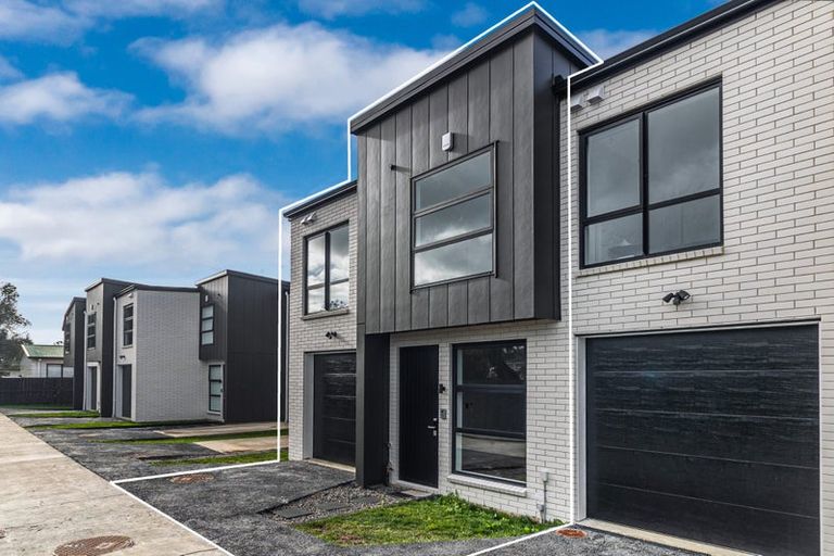 Photo of property in 13b Purata Place, Mangere Bridge, Auckland, 2022