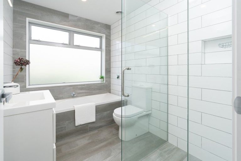 Photo of property in 93a Nevay Road, Miramar, Wellington, 6022