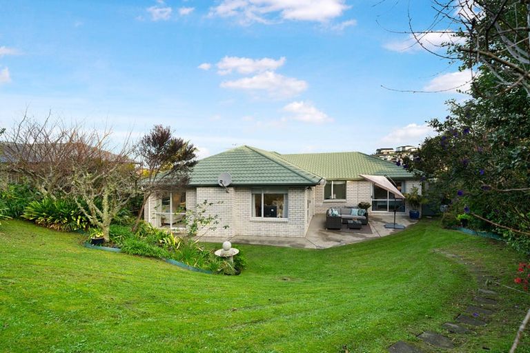 Photo of property in 30 Tauranga Place, Orewa, 0931