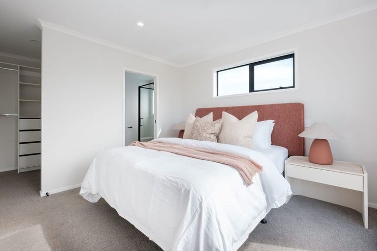 Photo of property in 38 Puketutu Drive, Te Kauwhata, 3710