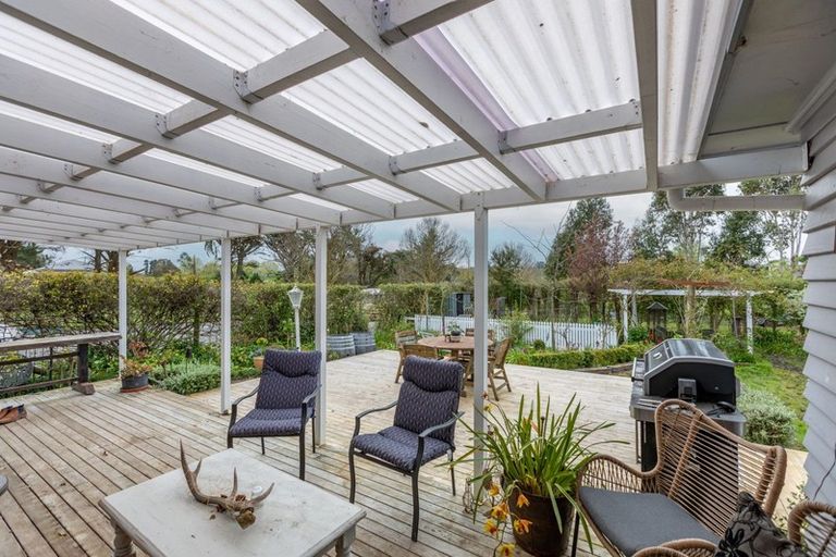 Photo of property in 314 White Road, Waipawa, Otane, 4277