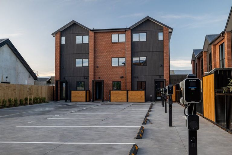 Photo of property in 16/7 Spencer Street, Addington, Christchurch, 8024