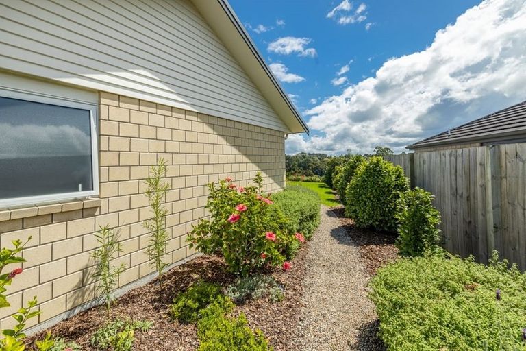 Photo of property in 10 Kilountain Place, Kerikeri, 0230