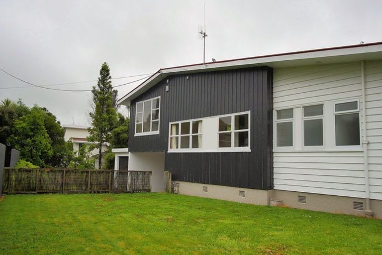 Photo of property in 104 Atawhai Road, Fitzherbert, Palmerston North, 4410