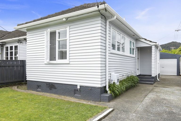 Photo of property in 8 Dempsey Street, Naenae, Lower Hutt, 5011