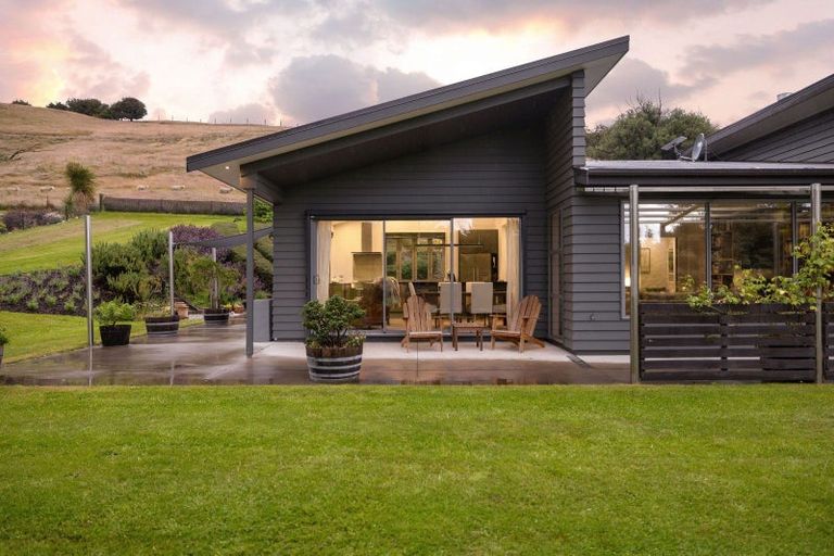 Photo of property in 44 Springbank Grove, Lower Shotover, Queenstown, 9371